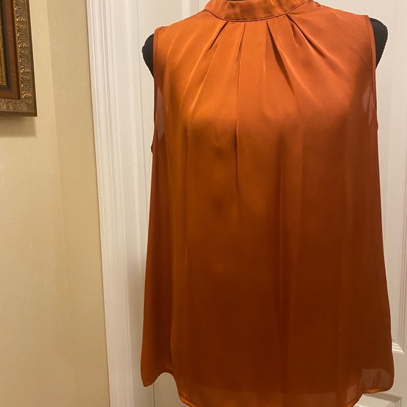 Top - Picture 2 of 5